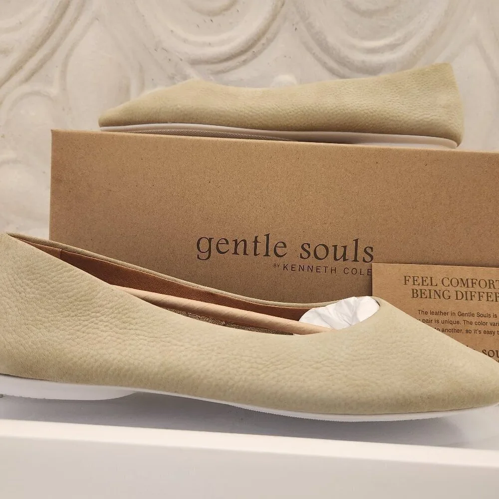 GENTLE SOULS Eugene Lime Leather Travel Ballet Flats. NIB. Size: Various
